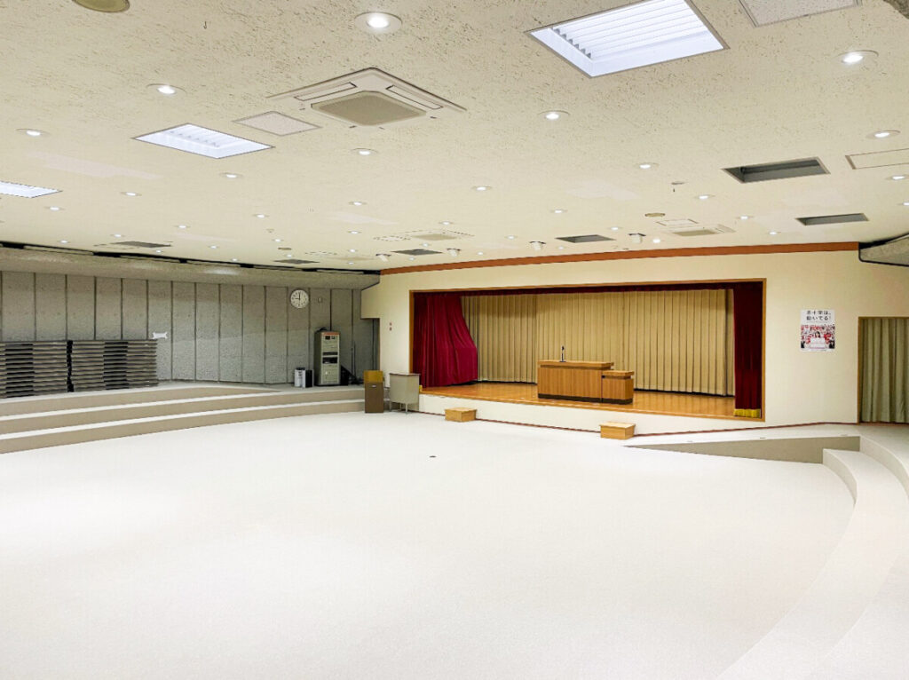 集会室